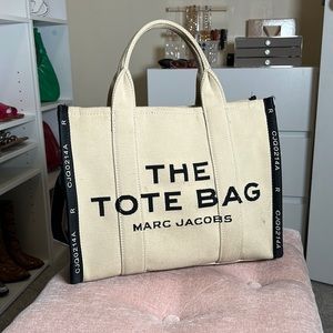 The Jacquard Medium Tote Bag